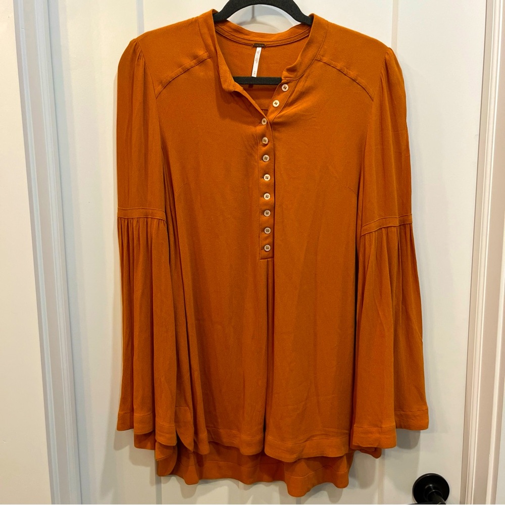 Free People Women’s Easy Girl‎ Orange Bell Sleeve Blouse Size Small Peasant Top